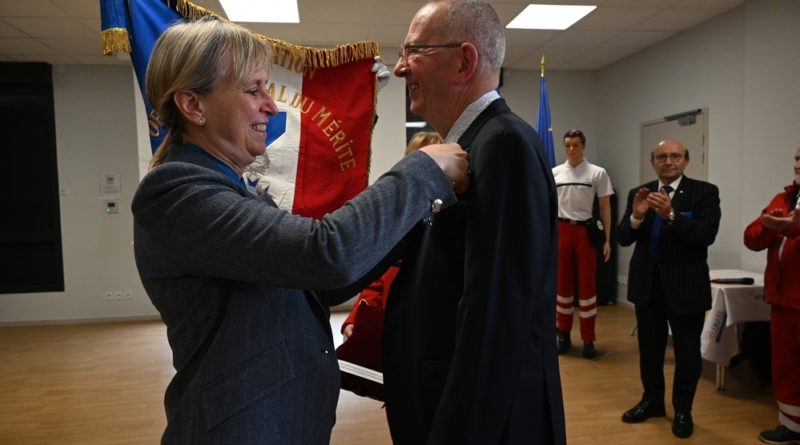 Jean-Luc Buccino décoré dans l’ordre national du Mérite