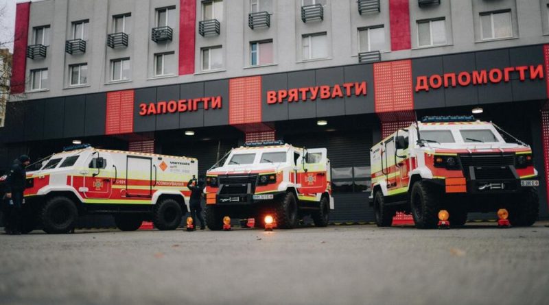 En Ukraine, les civils et les secouristes victimes des engins explosifs