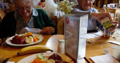 Former le personnel aux premiers secours : une réponse requise à la fausse-route des patients âgés